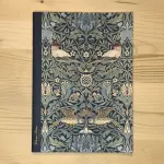 Cahier William Morris "Oiseau - Vert" - détail