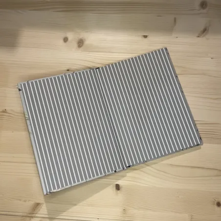 Carnet "Oiseau des Jardins" - page de garde strié