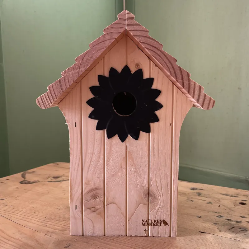 Nichoir en pin Douglas pour petites mésanges.